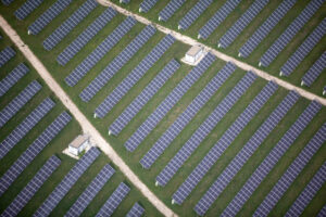 Các trang trại điện mặt trời đầu tư giá rẻ suy hao mạnh sau năm thứ 10